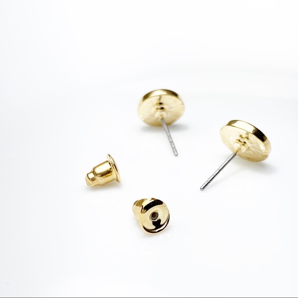 New without tags! Circle stud earrings - Picture 4 of 5